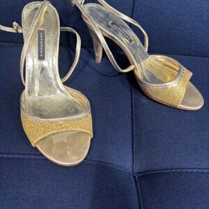 Gold dress Shoes sandals Size 8